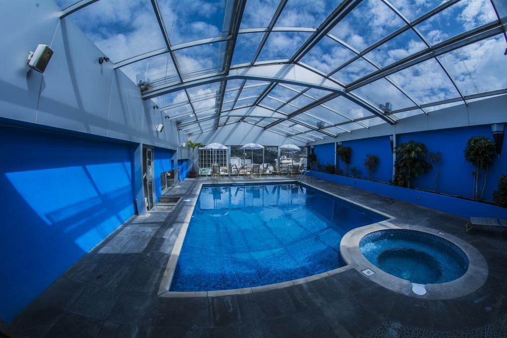 Hotel Emperador Ambato Luaran gambar