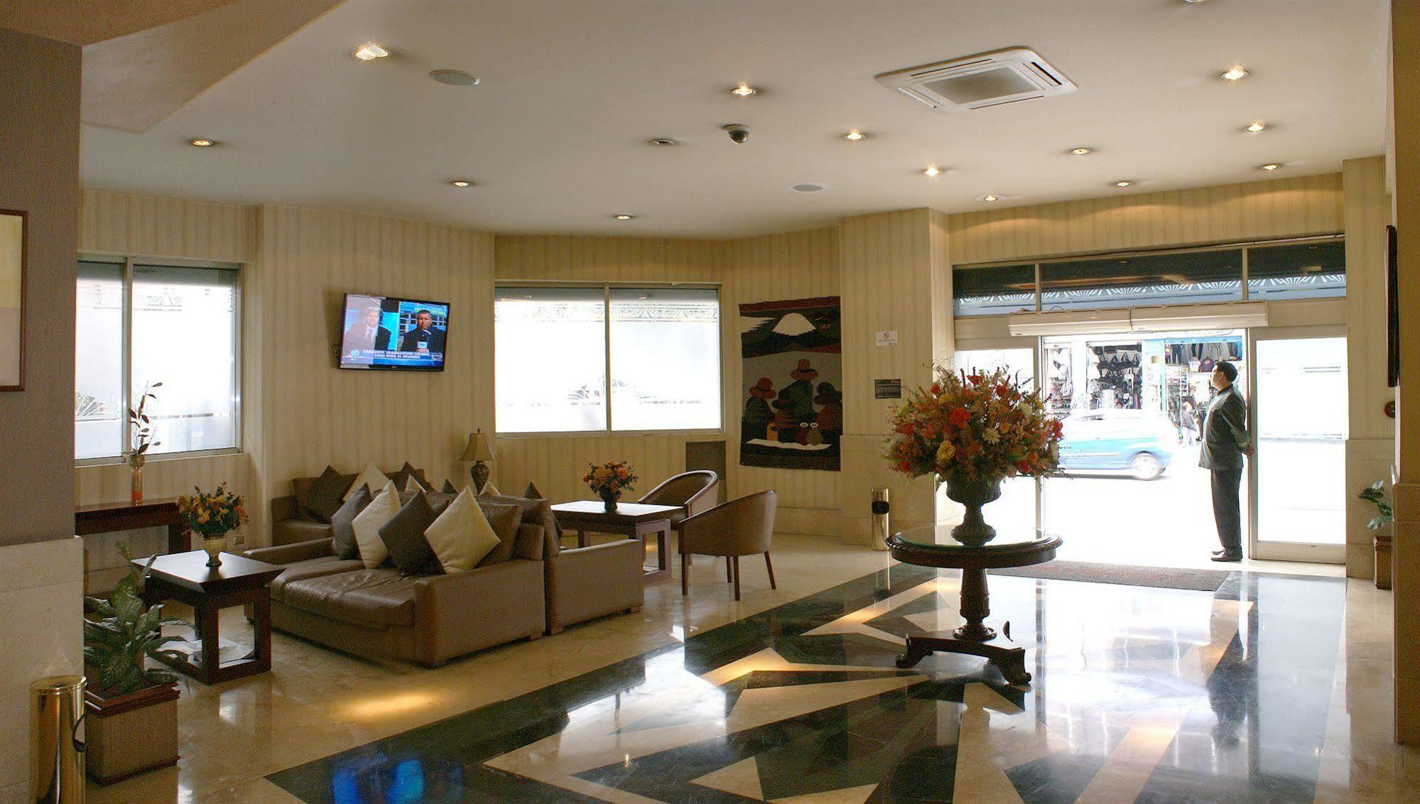 Hotel Emperador Ambato Luaran gambar