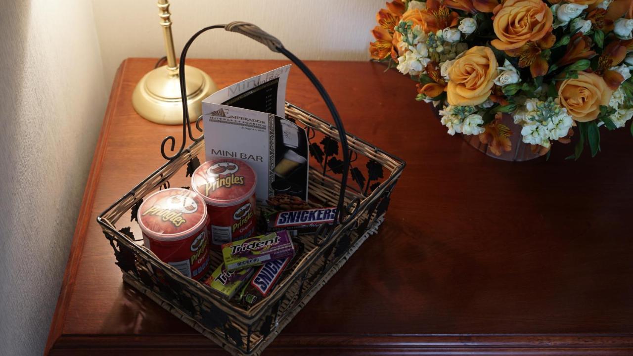 Hotel Emperador Ambato Luaran gambar