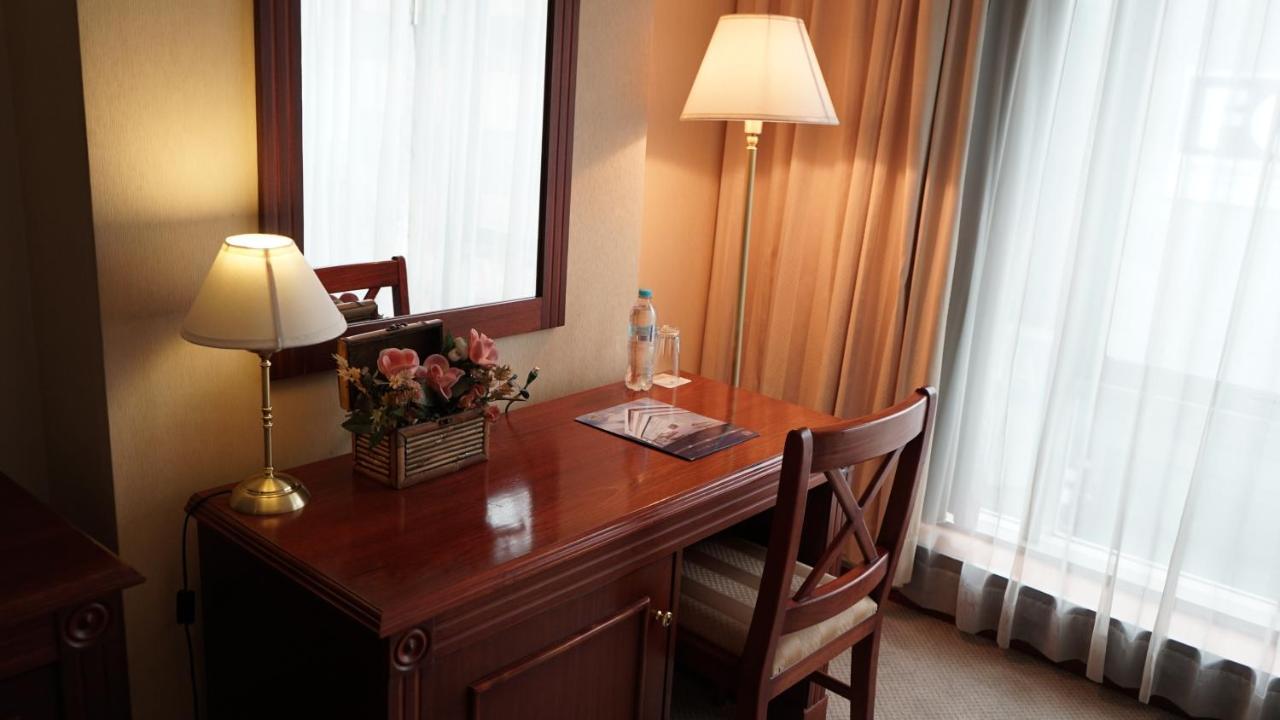 Hotel Emperador Ambato Luaran gambar