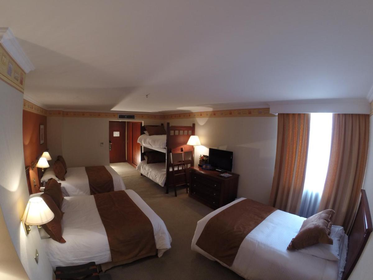 Hotel Emperador Ambato Luaran gambar