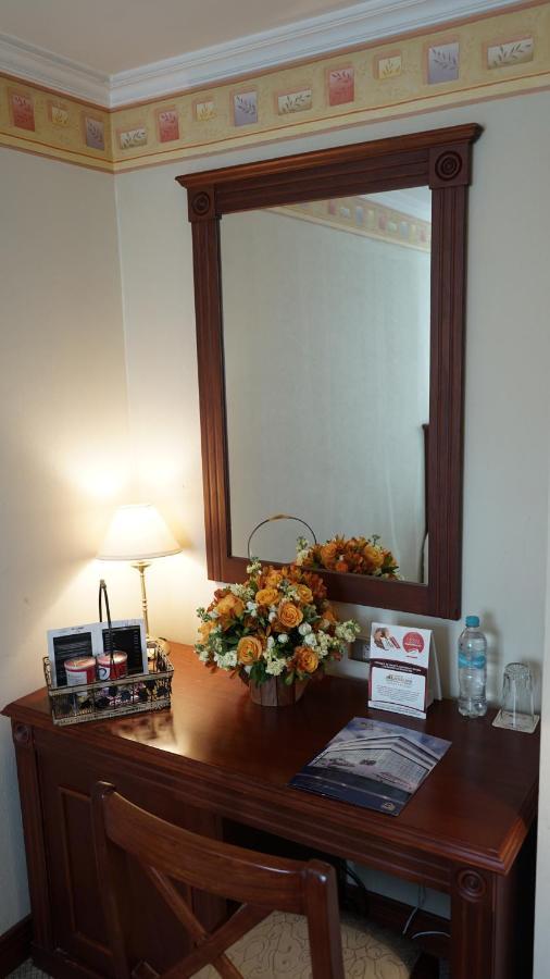 Hotel Emperador Ambato Luaran gambar