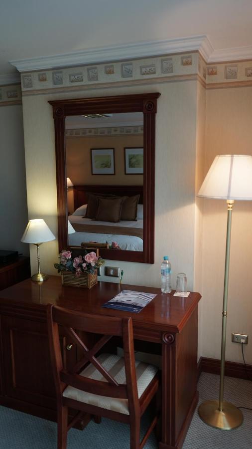 Hotel Emperador Ambato Luaran gambar